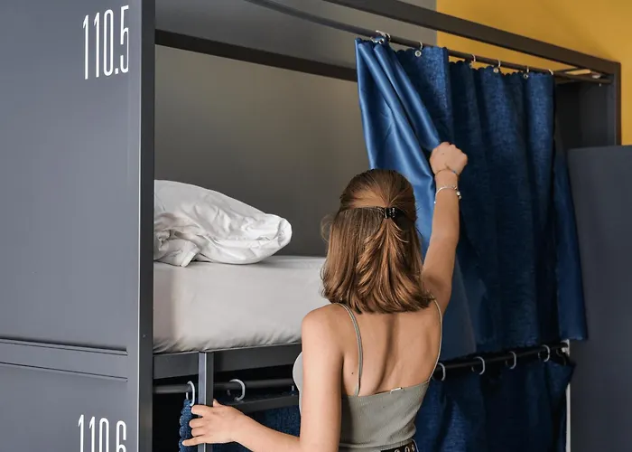Marathon Hostel