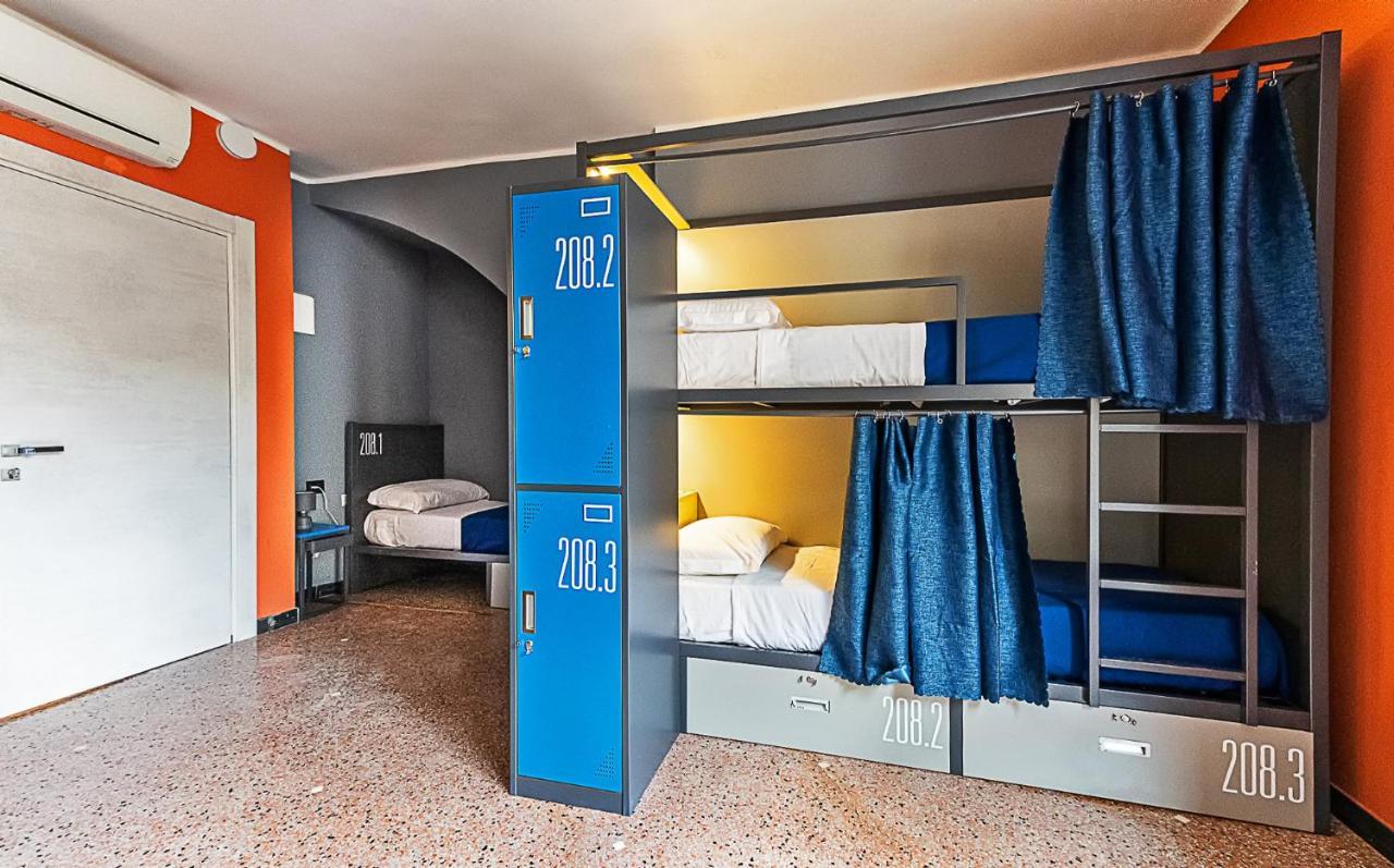Marathon Hostel