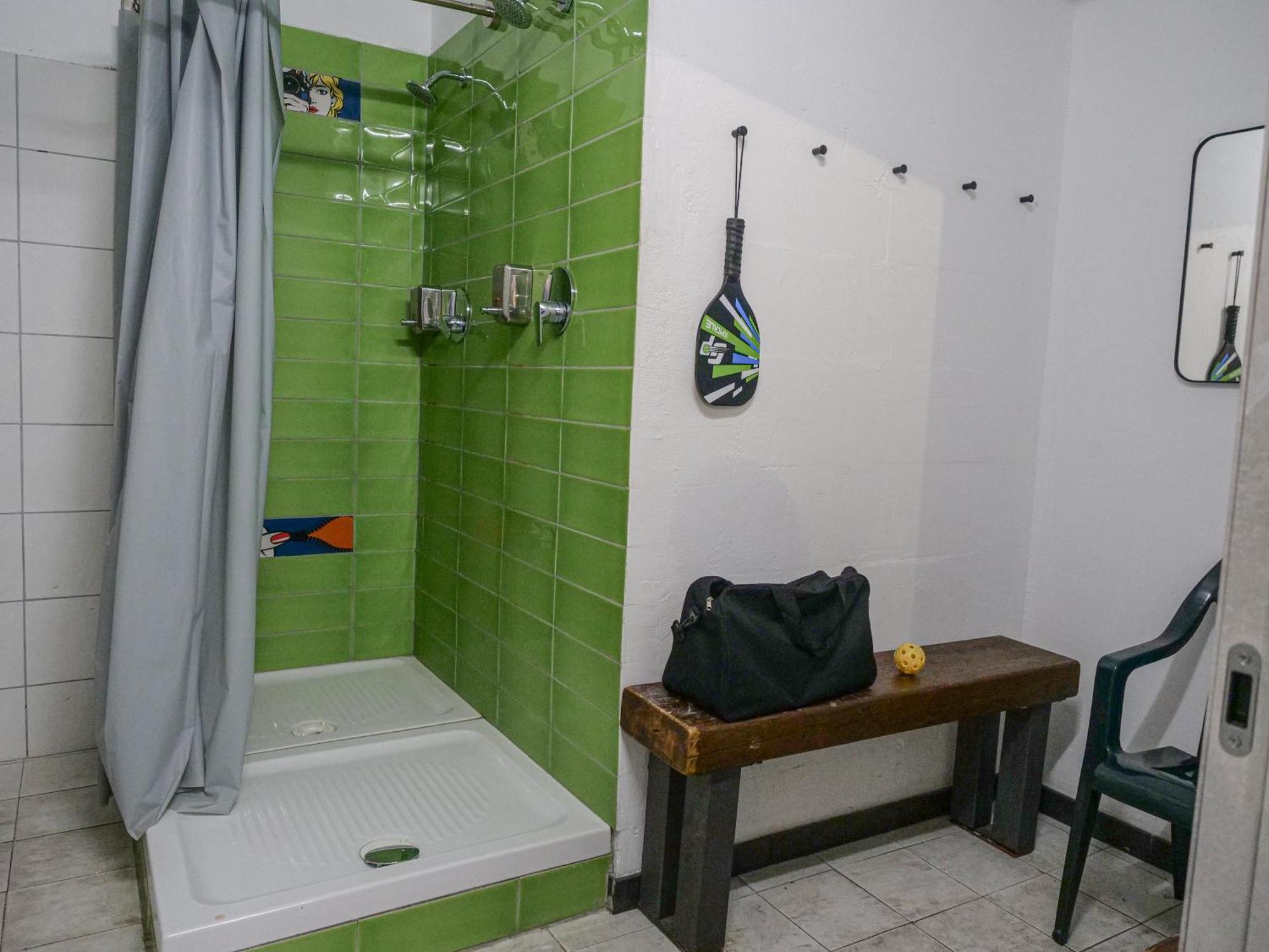 Marathon Albergue *